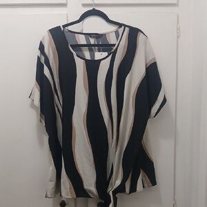 BloomChic Black and Cream Abstract Blouse